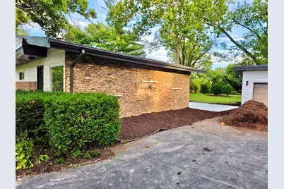 [Address not provided], La Grange Highlands, IL 60525 - Photo 16