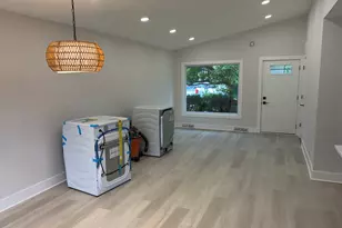 [Address not provided], La Grange Highlands, IL 60525 - Photo 6