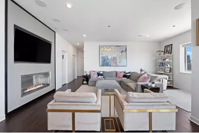 737 W Washington Boulevard #3607, Chicago, IL 60661 - Photo 8