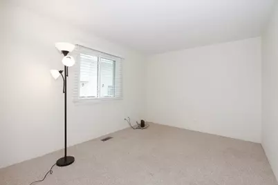 1010 Glastonbury Lane, Schaumburg, IL 60193 - Photo 20