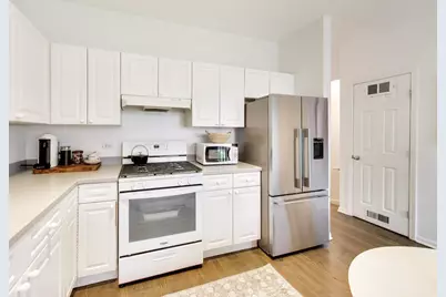 4926 S Cornell Avenue #E, Chicago, IL 60615 - Photo 14