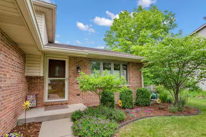 214 Deerpath Drive, Oswego, IL 60543 - Photo 4