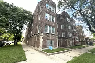 7656 S East End Ave, Chicago, IL 60649 - Photo 2