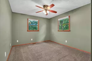 1009 N West Street N, Leroy, IL 61752 - Photo 24
