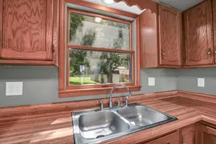 1009 N West Street N, Leroy, IL 61752 - Photo 14