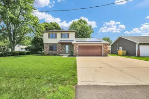 1009 N West Street N, Leroy, IL 61752 - Photo 2