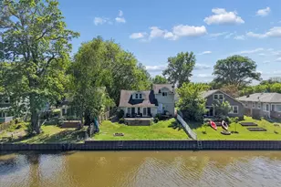 42515 N Forest Ln, Antioch, IL 60002 - Photo 2