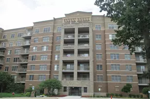 125 Lakeview Dr, Bloomingdale, IL 60108 - Photo 1