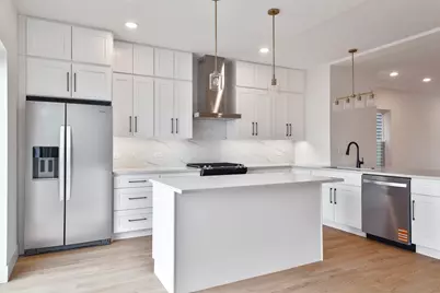 4938 W Medill Avenue, Chicago, IL 60639 - Photo 4