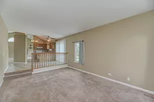 1327 Northgate Dr, Bartlett, IL 60103 - Photo 16
