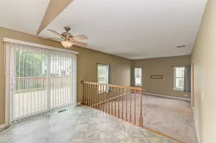 1327 Northgate Dr, Bartlett, IL 60103 - Photo 14