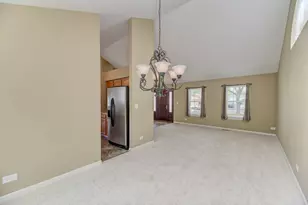 1327 Northgate Dr, Bartlett, IL 60103 - Photo 8