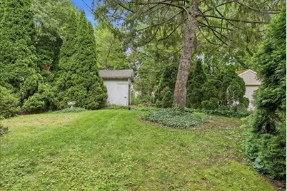 104 Fairview Avenue, Bloomington, IL 61701 - Photo 30