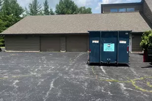 24715 S Oak Ln, Crete, IL 60417 - Photo 2