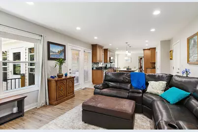 [Address not provided], West Dundee, IL 60118 - Photo 14