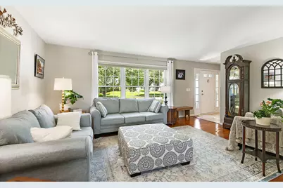 [Address not provided], West Dundee, IL 60118 - Photo 4