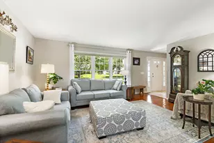 [Address not provided], West Dundee, IL 60118 - Photo 4