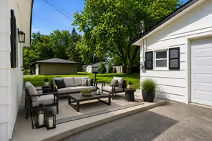 1203 N Chapel Hill Rd, McHenry, IL 60051 - Photo 18