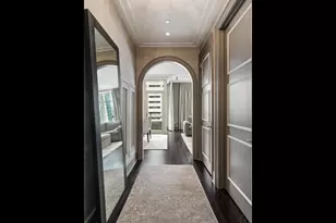 118 E Erie St, Chicago, IL 60611 - Photo 10