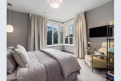118 E Erie Street #21B, Chicago, IL 60611 - Photo 16