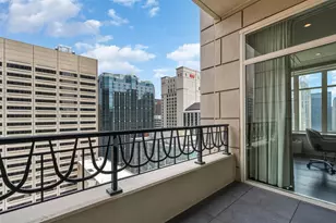 118 E Erie St, Chicago, IL 60611 - Photo 24