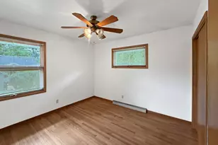 1346 Empire Ct, Freeport, IL 61032 - Photo 12