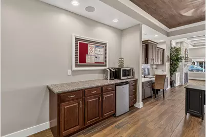 405 E Main Street, Mahomet, IL 61853 - Photo 10