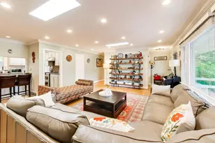 1884 Penfold Pl, Northbrook, IL 60062 - Photo 4