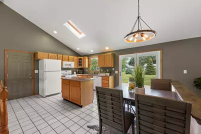 12475 Fox Road, Yorkville, IL 60560 - Photo 10