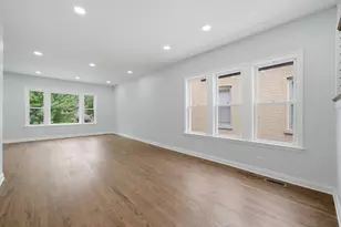 10021 S Oakley Ave, Chicago, IL 60643 - Photo 6