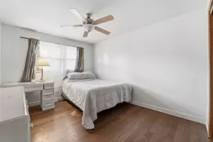10706 S Neenah Ave, Worth, IL 60482 - Photo 16
