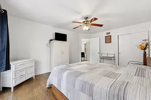 10706 S Neenah Ave, Worth, IL 60482 - Photo 12