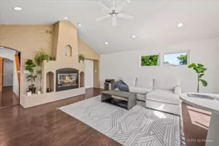 209 Eastwood Ct, Barrington, IL 60010 - Photo 6
