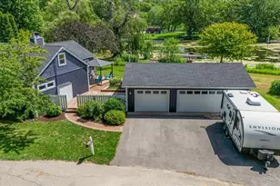 209 Eastwood Ct, Barrington, IL 60010 - Photo 34