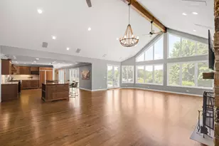 419 Caesar Dr, Barrington Hills, IL 60010 - Photo 8