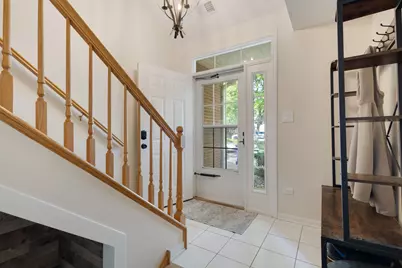14547 Club Circle Drive, Oak Forest, IL 60452 - Photo 2