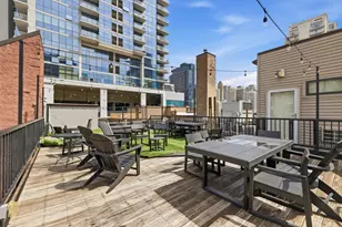 300 W Grand Ave, Chicago, IL 60654 - Photo 10
