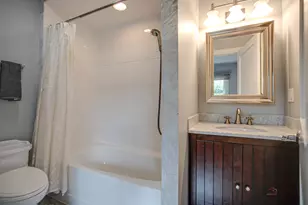 106 Surrey Ln, Lincolnshire, IL 60045 - Photo 14