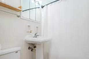 7535 Kenton Ave, Skokie, IL 60076 - Photo 22
