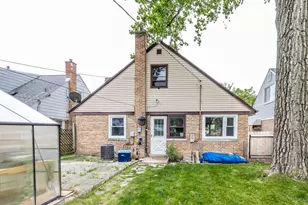 7535 Kenton Ave, Skokie, IL 60076 - Photo 30