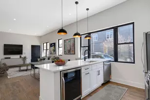 846 N Ashland Ave, Chicago, IL 60622 - Photo 2