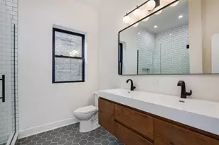 846 N Ashland Ave, Chicago, IL 60622 - Photo 16