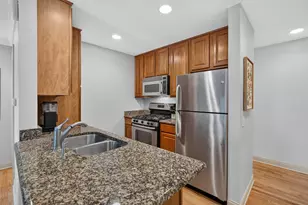 868 Bristol Dr, Barrington, IL 60010 - Photo 6