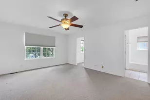25880 W Brooks Farm Rd, Round Lake, IL 60073 - Photo 16
