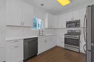 25880 W Brooks Farm Rd, Round Lake, IL 60073 - Photo 6