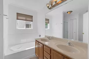 25880 W Brooks Farm Rd, Round Lake, IL 60073 - Photo 18