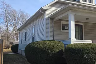 7 N State St, Glenwood, IL 60425 - Photo 2