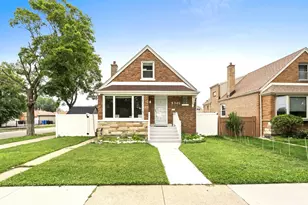 5701 S Mobile Ave, Chicago, IL 60638 - Photo 1