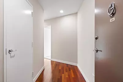 510 W Erie Street #805, Chicago, IL 60654 - Photo 4