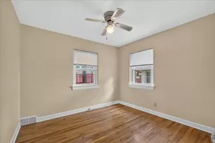 911 21st St, Rockford, IL 61108 - Photo 16